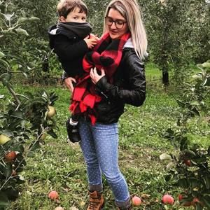 Meet your Posher, Renee